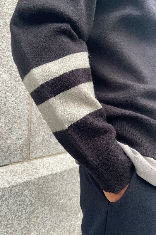 STRIPED SLEEVE SWEATER