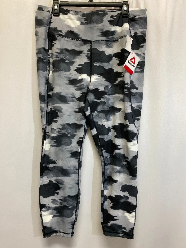 Athletic Leggings By Reebok In Grey, Size: Xxl